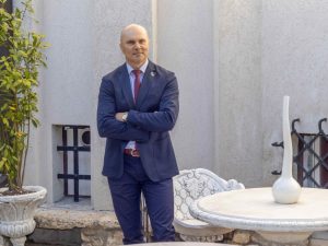 Cum aduc EkoGroup și Cătălin Cârcu publicitatea indoor în era AI